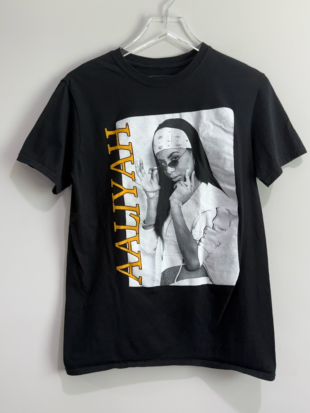 Aaliyah Vintage 90s Y2K Style Graphic Short Sleeve T-Shirt Medium
